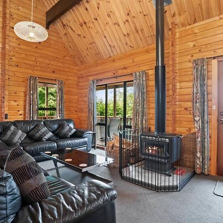 Welcome To The “Mountain Gem”! Hanmer Springs Exteriör bild